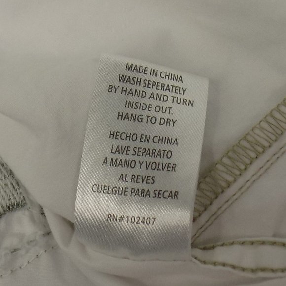 Roar Men's Embroidered Crest Design Button Front Collared Shirt Size Small - Picture 10 of 11